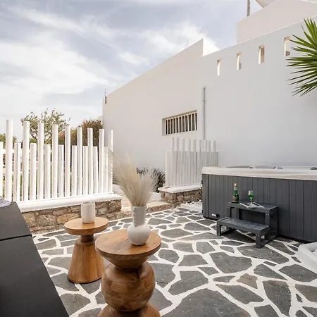 Almiriki Naxos Beachside Living