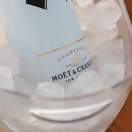 Almiriki Naxos Beachside Living 公寓 *