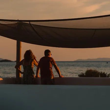 Almiriki Naxos Beachside Living *