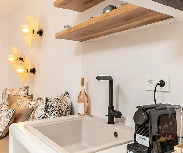 아파트 Almiriki Naxos Beachside Living