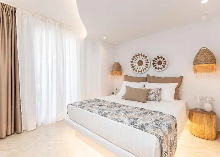 Almiriki Naxos Beachside Living 아파트