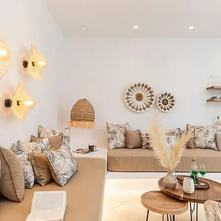 公寓 Almiriki Naxos Beachside Living