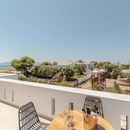 公寓 Almiriki Naxos Beachside Living