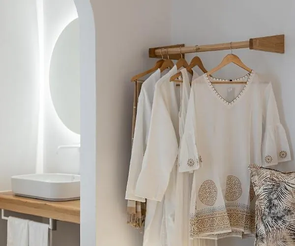 Almiriki Naxos Beachside Living Daire *