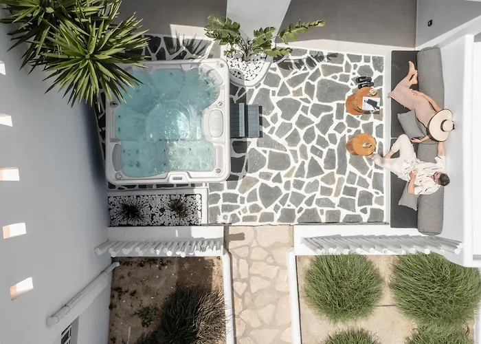 Almiriki Naxos Beachside Living شقة Pláka