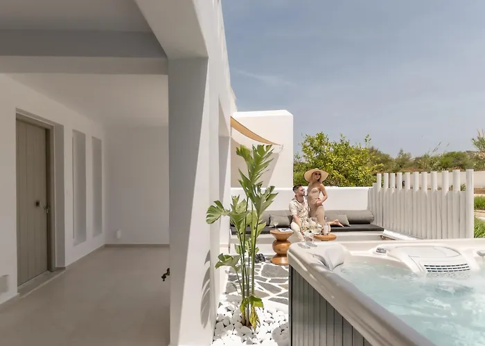 Almiriki Naxos Beachside Living *