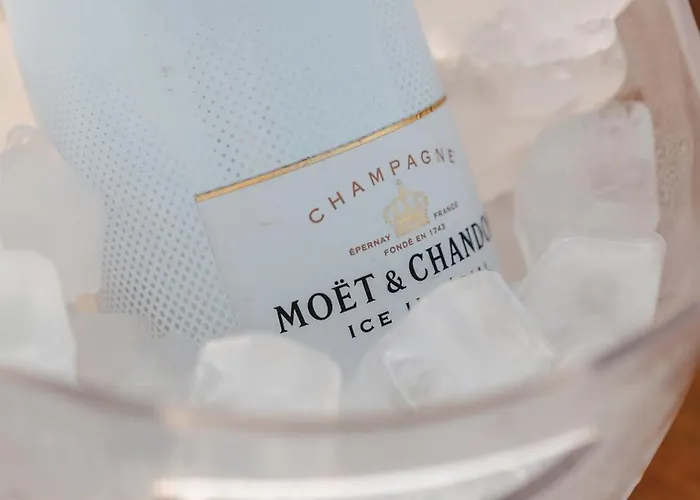 Almiriki Naxos Beachside Living شقة *